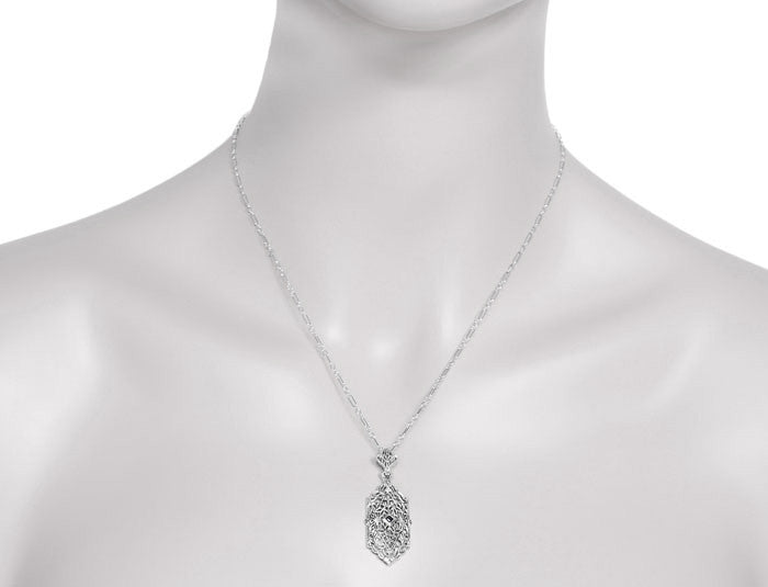 Art Deco Sapphire Filigree Pendant Necklace in Sterling Silver - Item: N118 - Image: 4