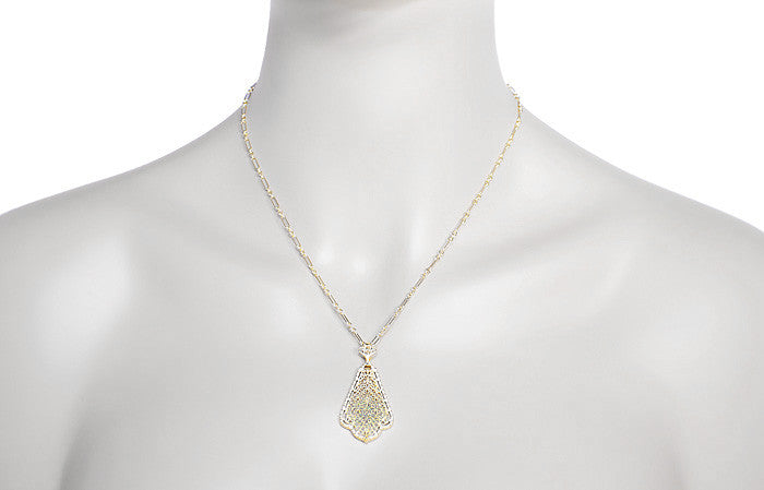 Edwardian Scalloped Leaf Dangling Filigree Pendant Necklace in Sterling Silver with Yellow Gold Vermeil - Item: N169Y - Image: 4