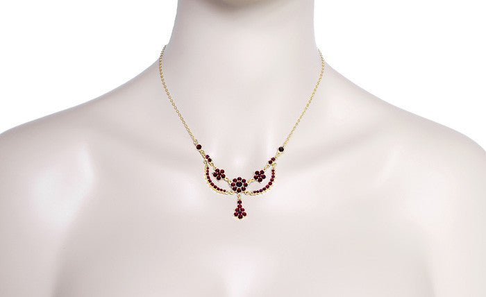 Victorian Bohemian Garnets Teardrop Necklace in Sterling Silver with Yellow Gold Vermeil - Item: N180 - Image: 3