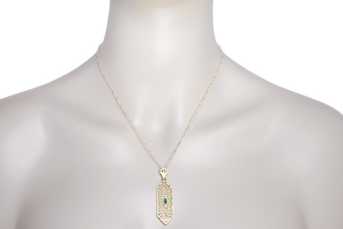 Art Deco Filigree Emerald Lavalier Pendant  Necklace in 14 Karat Yellow Gold - Item: NV208 - Image: 3