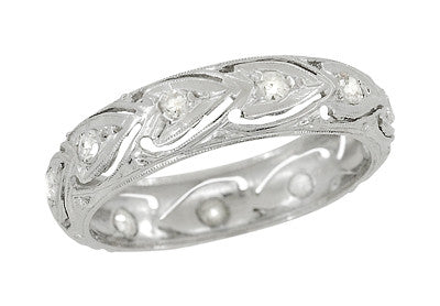 Pachaug Antique Diamond Hearts Art Deco Platinum Wedding Ring - Size 5