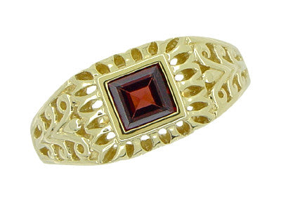Art Deco Egyptian Motif Filigree Garnet Ring in 14 Karat Yellow Gold - Item: R1152 - Image: 3