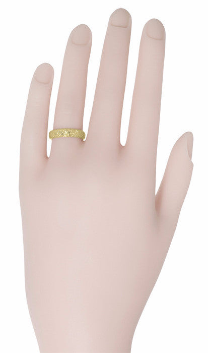 Art Deco Hibiscus Flowers Wedding Band in Yellow Gold - 14K or 18K - Item: R165Y14 - Image: 2
