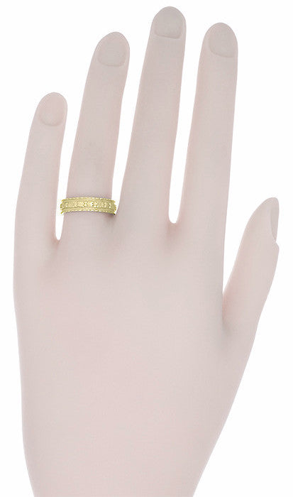 Art Deco Yellow Gold 5mm Wide Floral Carved Wedding Ring - Item: R238Y14 - Image: 2