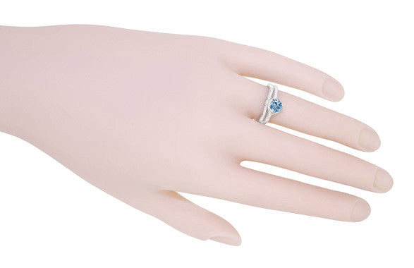 Art Deco Filigree Flowers and Wheat Vintage Engraved Aquamarine Engagement Ring in Platinum - Item: R356P75A - Image: 8