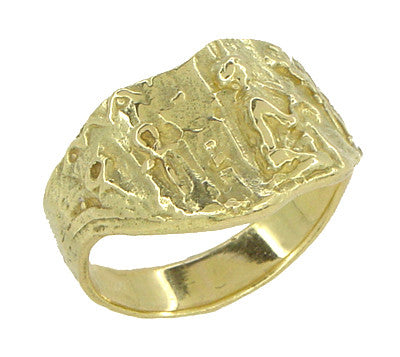 Vintage Bas-Relief Greek Scene Triangle Band in 18 Karat Yellow Gold - Item: R927 - Image: 3