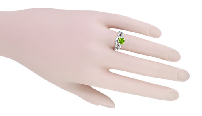 Art Deco Hearts and Clovers 1 Carat Peridot Solitaire Promise Ring in Sterling Silver - Item: SSR163P - Image: 6