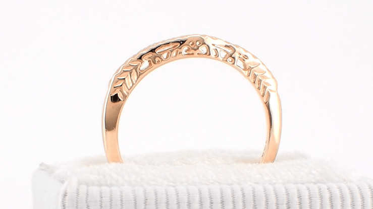 Art Deco Crown of Leaves Curved Filigree Engraved Wedding Band in 14 Karat Rose Gold - Item: WR299R1 - Image: 5