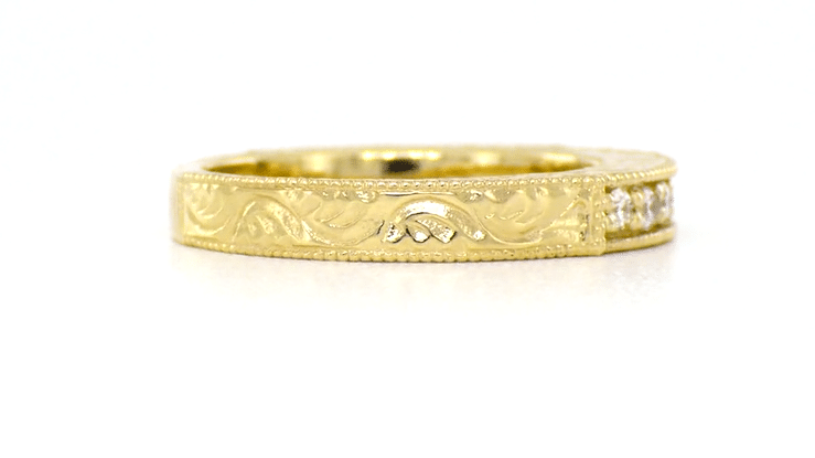 1920s Art Deco Scrolls Engraved Diamond Wedding Ring in Yellow Gold - Item: WR628Y14-LC - Image: 4