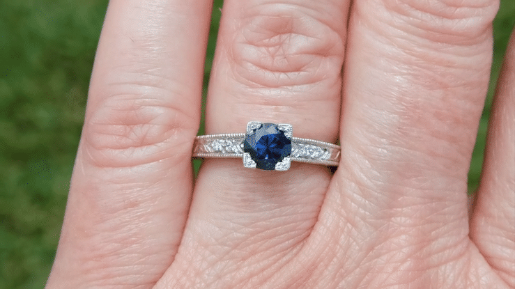 Art Deco Sapphire and Side Diamonds Engraved Engagement Ring in White Gold - 14K or 18K - Item: R283W14K - Image: 5