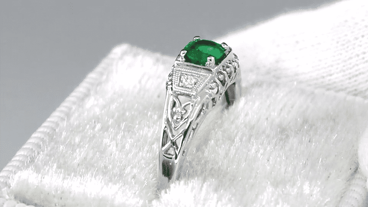 Art Deco Emerald and Diamond Low Profile Filigree Engagement Ring in 14 Karat White Gold - Item: R312 - Image: 4