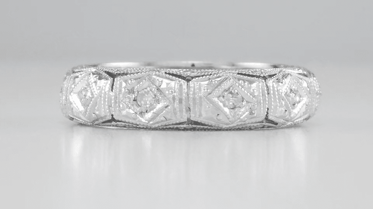 Art Deco Cheshire Filigree Vintage Diamond Wedding Band in Platinum - Size 7 3/4 - Item: R1037 - Image: 3