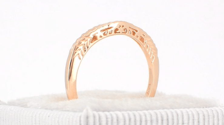Art Deco Crown of Leaves Filigree Curved Engraved Wedding Band in 14 Karat Rose Gold - Item: WR299R50 - Image: 5