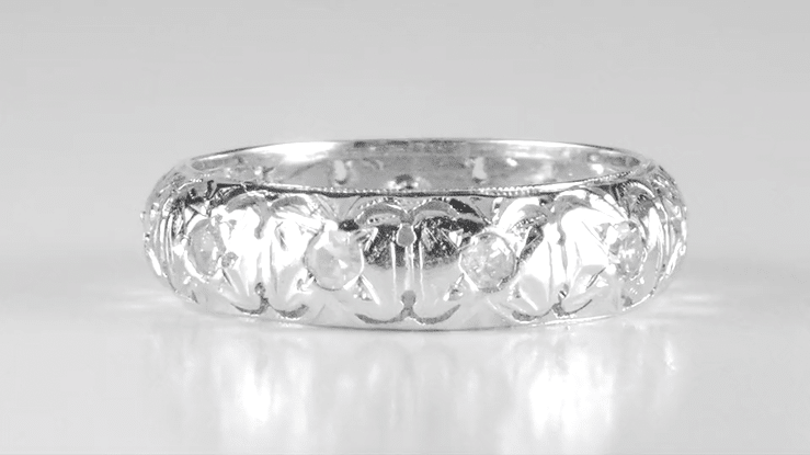 Art Deco Diamond Antique Flanders Wedding Ring in Platinum - Size 5 1/2 - Item: R1082 - Image: 4