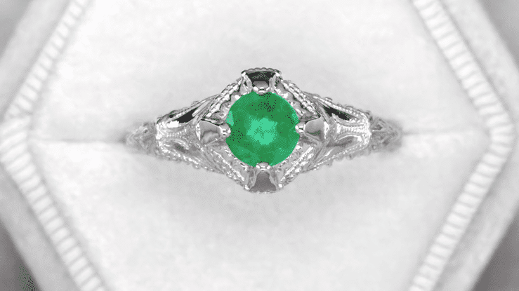 Art Deco Engraved Filigree Emerald Engagement Ring in 14 Karat White Gold - Item: R410W - Image: 5