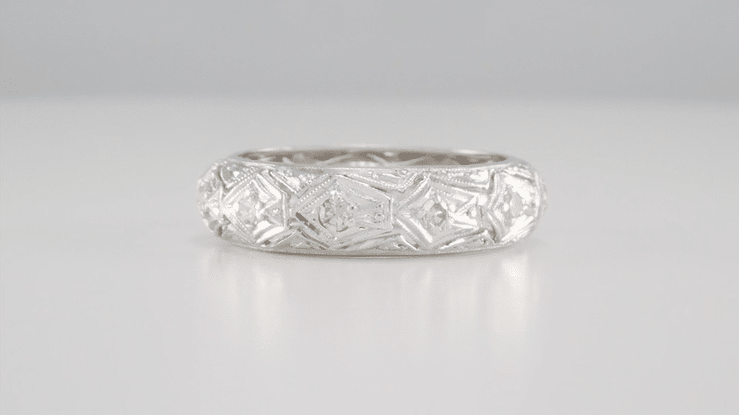 Art Deco Diamonds Millington Antique Wedding Band in Platinum - Size 5 - Item: R994 - Image: 3