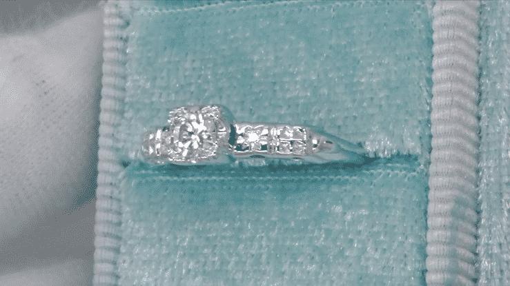 Art Deco 1/4 Carat Diamond Pansy Flowers Fishtail Engagement Ring in 14 Karat White Gold - Item: R386D - Image: 6