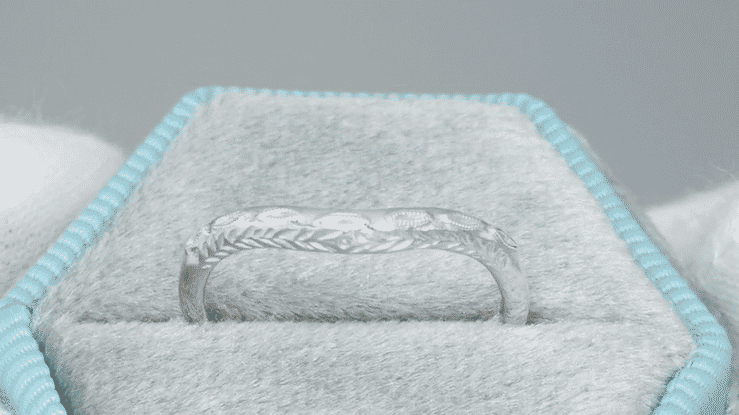 Art Deco Wheat and Olive Leaves Sculptural Curved Wedding Band in White Gold - Item: WR419W2K10 - Image: 5