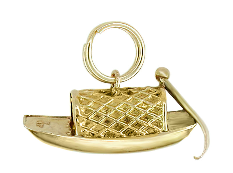 Antique Chinese Sampan Boat Charm in 14 Karat Yellow Gold - C301