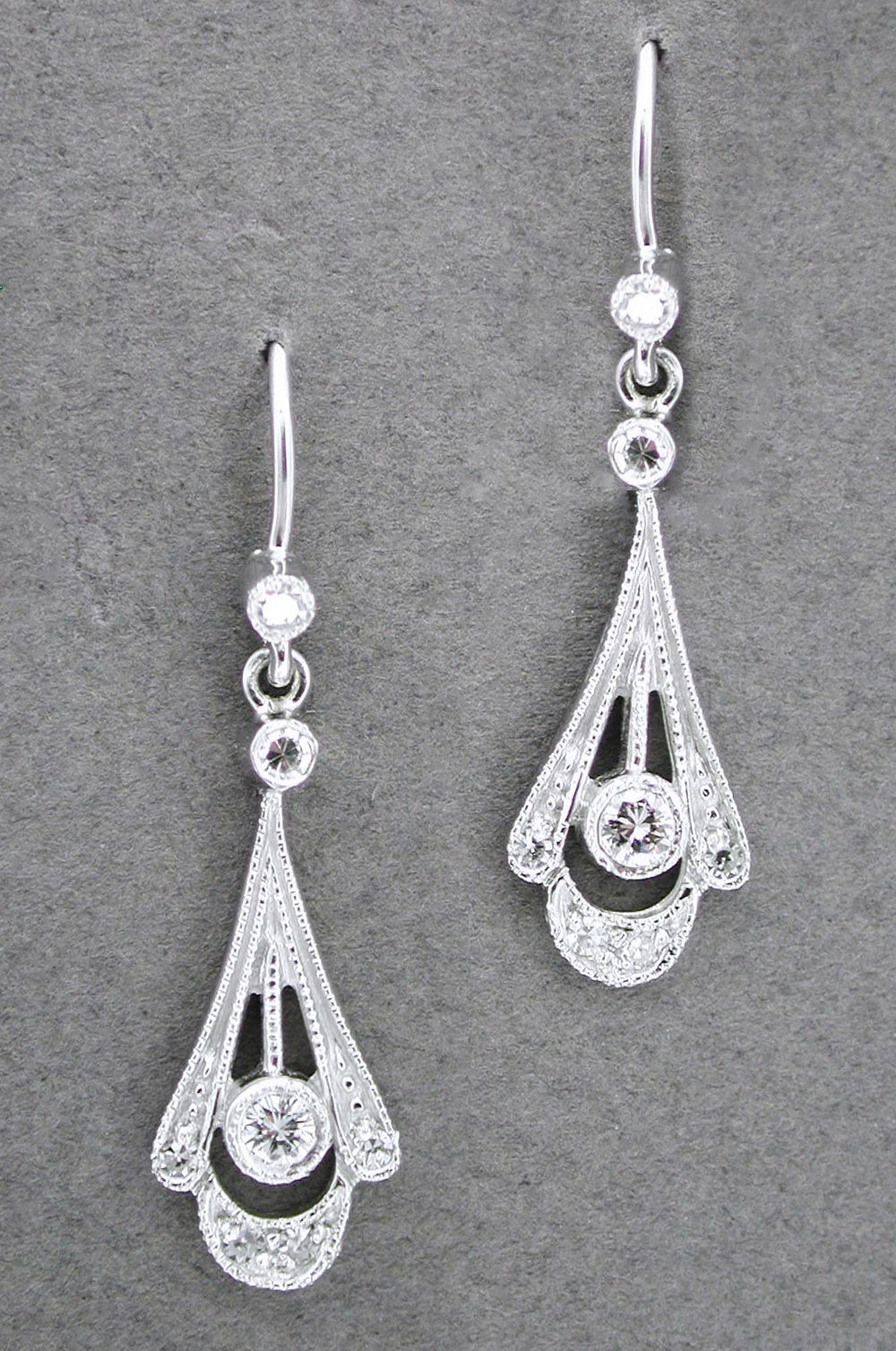 Art Deco 1920's Vintage Teardrop Dangling Diamond Earrings in 18K White Gold E122