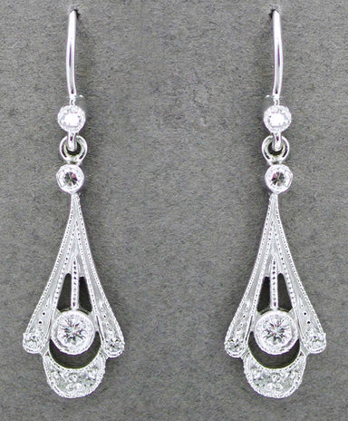 1920s Art Deco 18K White Gold Vintage Diamond Drop Earrings - E122