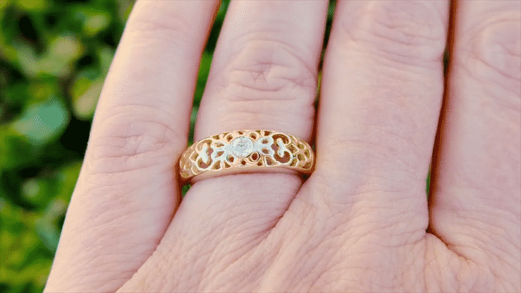 Filigree Edwardian White Sapphire Ring in 14 Karat Yellow Gold - Item: R197YWS - Image: 4
