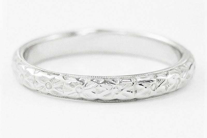 Art Deco Engraved Dogwood Flowers Antique Design Wedding Band in Platinum - Item: R209P - Image: 2