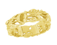 Retro 1960's Filigree Lilies Wedding Band in 14 Karat Yellow Gold - 6mm