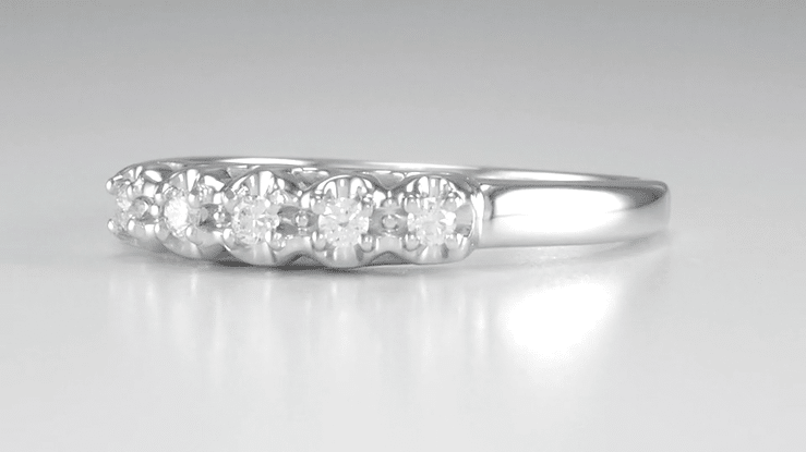 Retro Moderne Filigree Straightline Diamond Wedding Ring in 14 Karat White Gold - Item: WR674-LC - Image: 3