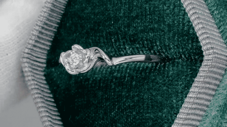 Retro Moderne Rose White Sapphire Promise Ring in White Gold - Item: R377WS10 - Image: 4