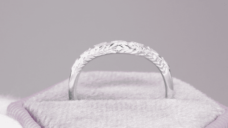 Sterling Silver Art Deco Olive Leaves and Wheat Curved Engraved Wedding Band - Item: WR419SS2 - Image: 5