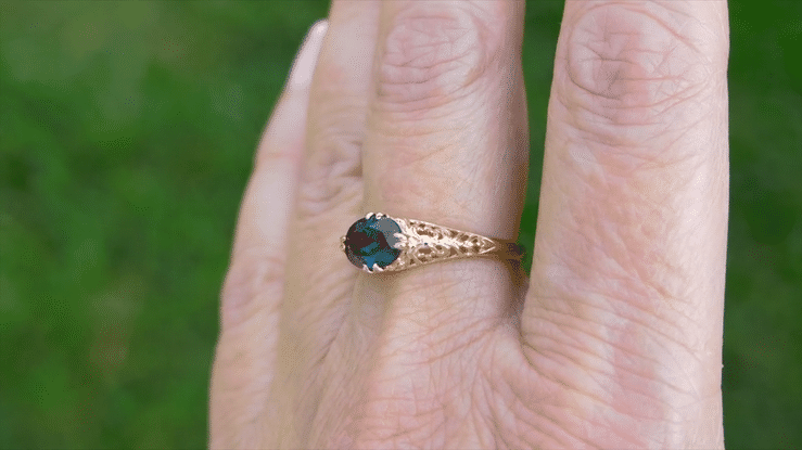 Edwardian Yellow Gold East-to-West Alexandrite Engagement Ring - Antique Inspired Fleur-De-Lys Filigree Design - Item: R799YAL - Image: 7