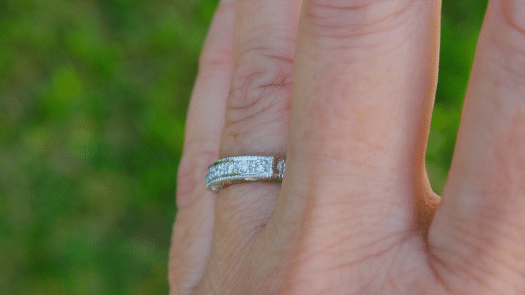 Art Deco Engraved Scrolls Wedding Ring in White Gold with Diamonds - Item: WR628W14-LC - Image: 4