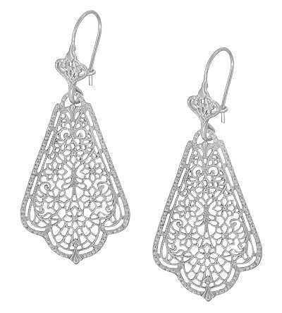 Edwardian Scalloped Leaf Dangling Sterling Silver Filigree Earrings - Item: E169W - Image: 3