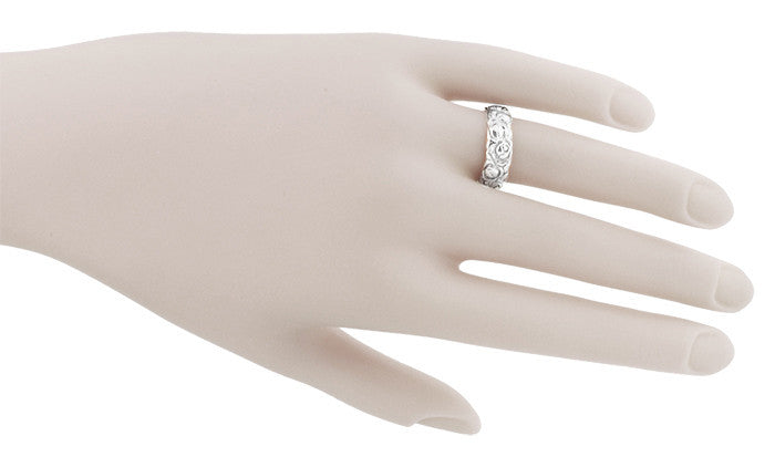 Engraved Roses Retro Wedding Ring in 14 Karat White Gold - Item: R1144W - Image: 3