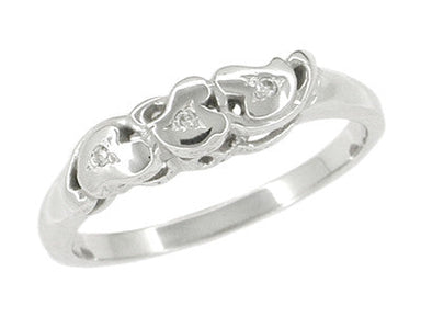 Retro Moderne Diamond Set Filigree Hearts Wedding Ring in 14 Karat White Gold