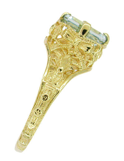 18 Karat Yellow Gold Art Deco Emerald Cut Aquamarine Filigree Engagement Ring - Item: R617 - Image: 3