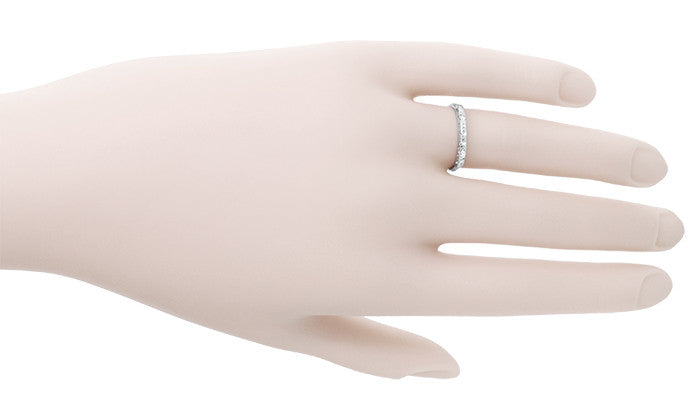 Maeve Mid Century Modern Narrow Straightline 5 Diamond Vintage Wedding Band in Platinum - Item: R821 - Image: 3
