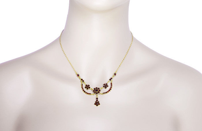 Victorian Bohemian Garnet Teardrop Necklace in Sterling Silver and Yellow Gold Vermeil - 16" - Item: N110 - Image: 3