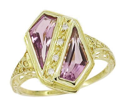 Art Deco Amethyst and Diamonds Filigree Panel Ring in 14 Karat Yellow Gold