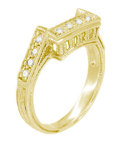 Art Deco Diamond Filigree Contoured Linear Wedding Ring in Yellow Gold