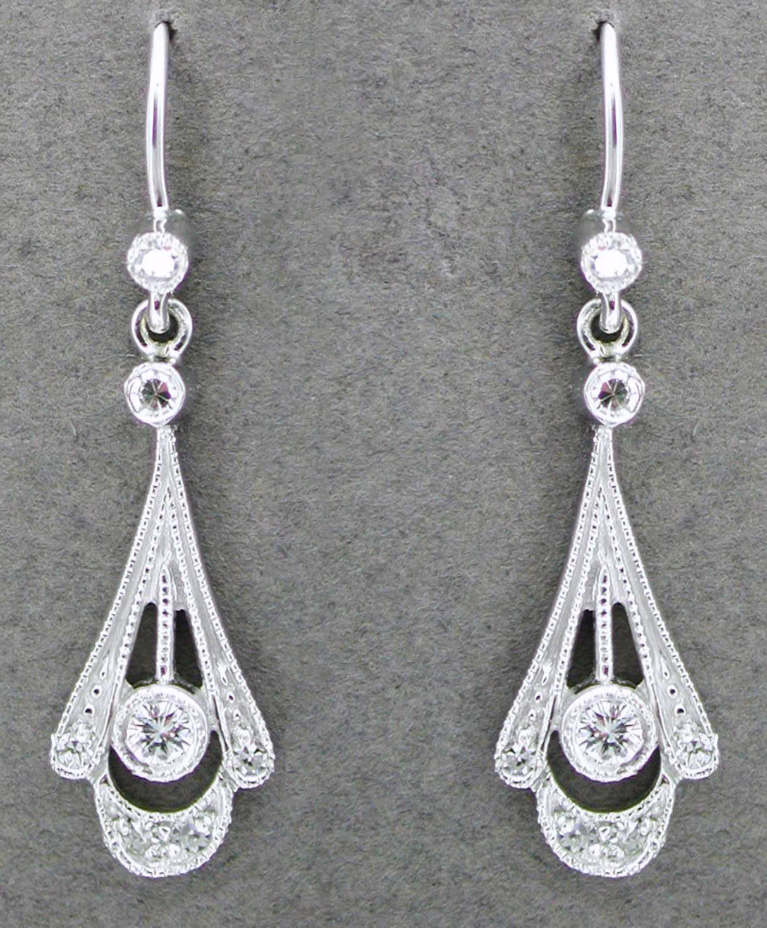 Vintage 1920s Art Deco 18K White Gold and Diamond Drop Earrings