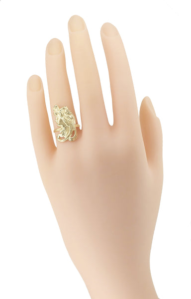 Art Nouveau Lady Ring in 14 Karat Yellow Gold - alternate view