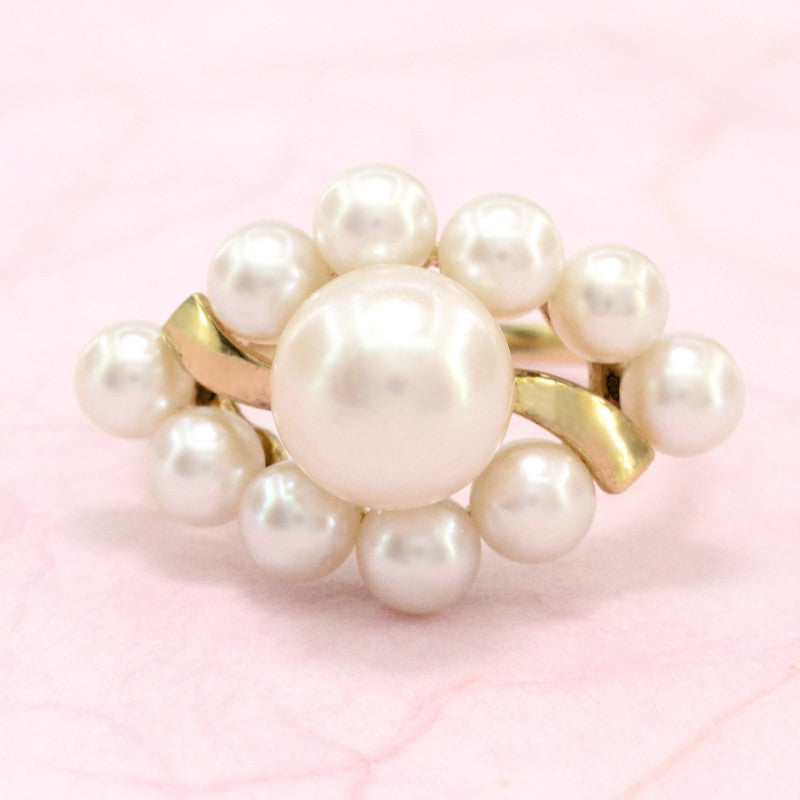 Vintage Mikimoto Pearl Cluster Ring in 14 Karat Yellow Gold - Item: R1219 - Image: 7