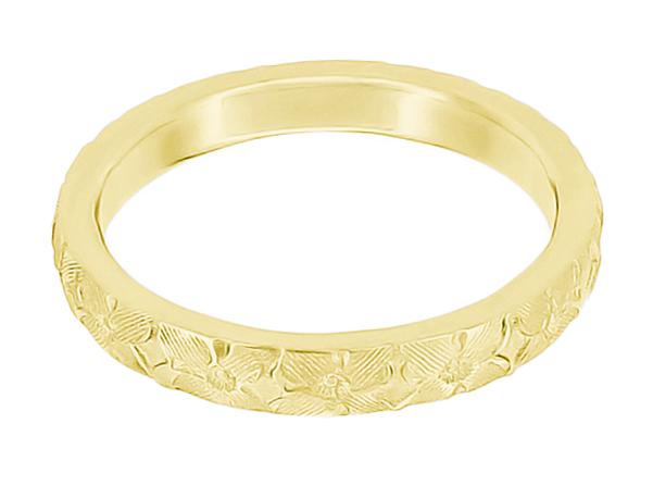Modern 22 Karat Yellow Gold Criss Cross Pattern Finger Ring
