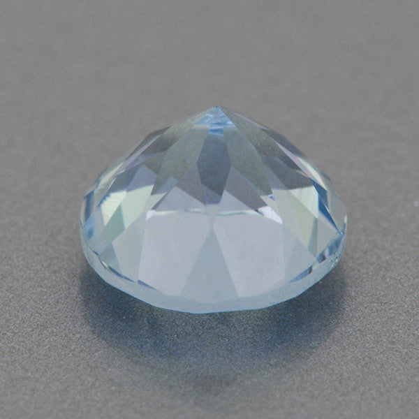 0.66 Carat Sky Blue Round Loose Aquamarine | 5.6mm Natural Stone - Item: AQ002498 - Image: 2