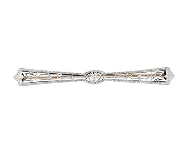Platinum Topped Art Deco Filigree Arrow Bar Brooch in 14 Karat Yellow Gold