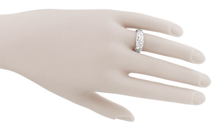 Engraved Roses Retro Wedding Ring in 14 Karat White Gold - Item: R1144W - Image: 3