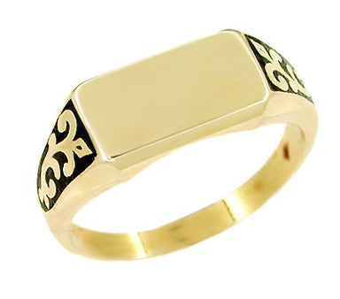 Enameled Antique Signet Ring in 10 Karat Gold
