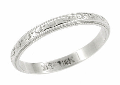 Art Deco Antique Wedding Ring in 18 Karat White Gold